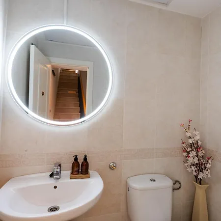 Elegant 5-bedroom Apartment- 1 Min Walk To The In Bahia De * Marbella